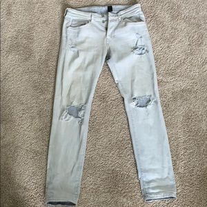 Size 32 Ripped Skinny Jeans